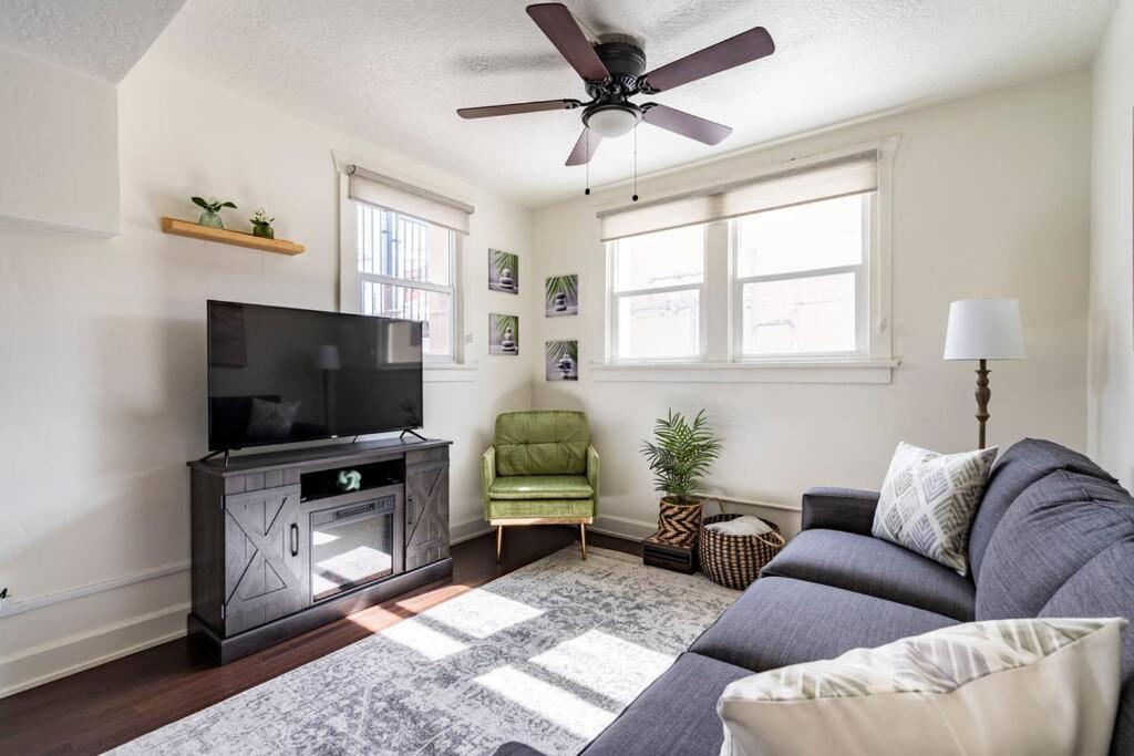 Lady Madonna Sage Flat Apartment Salt Lake City Exterior photo